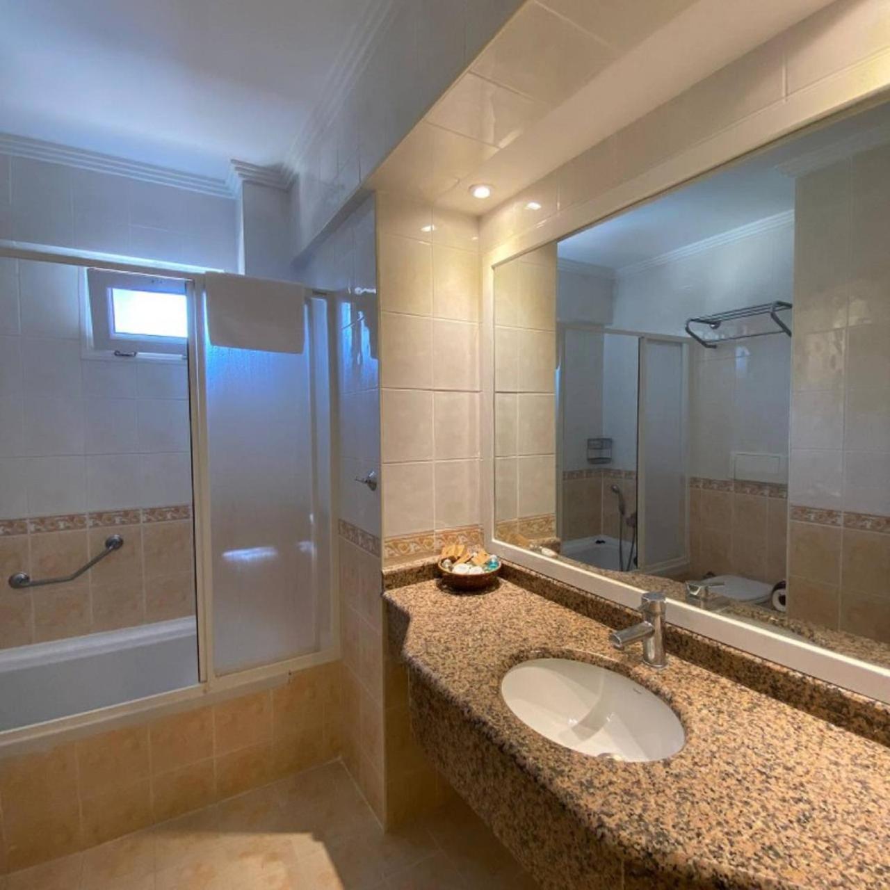 Pine Club Apart Hotel Kusadasi Exterior photo