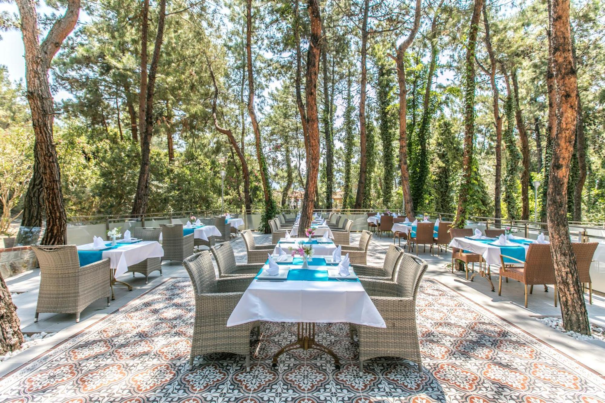 Pine Club Apart Hotel Kusadasi Exterior photo