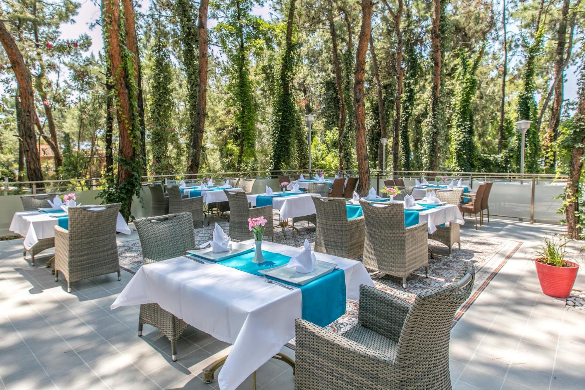 Pine Club Apart Hotel Kusadasi Exterior photo